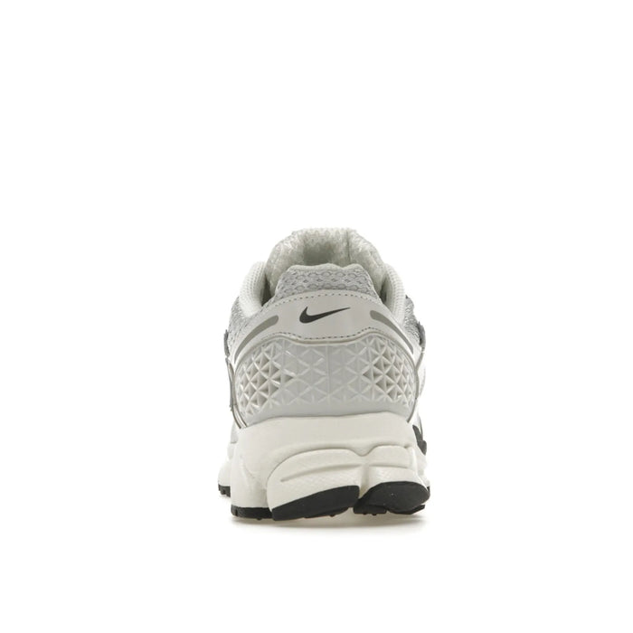 Nike Zoom Vomero 5 Photon Dust Metallic Silver (Women's)