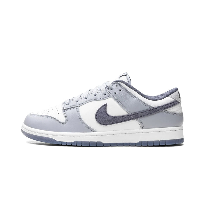 Nike Dunk Low SE Light Carbon