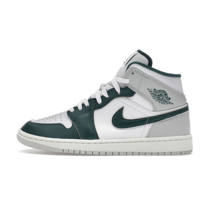 Jordan 1 Mid SE Oxidized Green