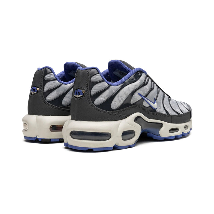 Nike Air Max Plus Social F.C.