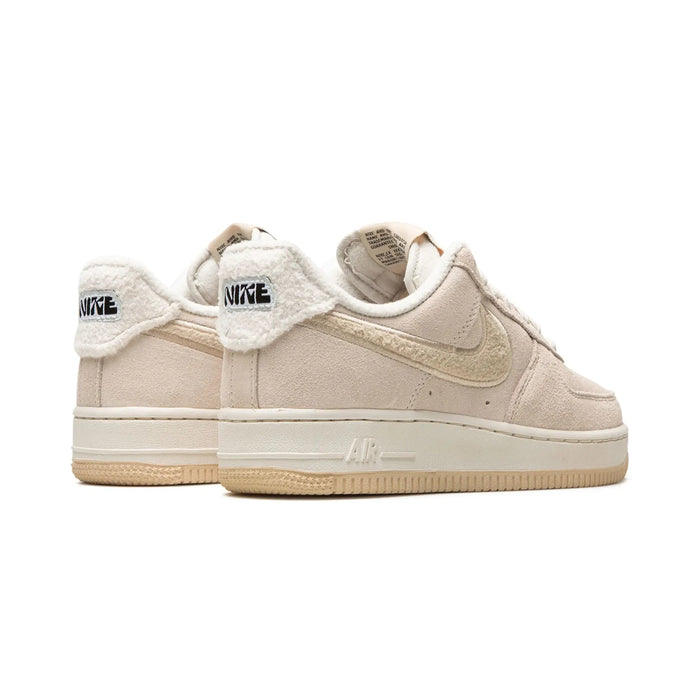 Nike Air Force 1 Low '07 SE Sanddrift Gum Fleece (Women's)