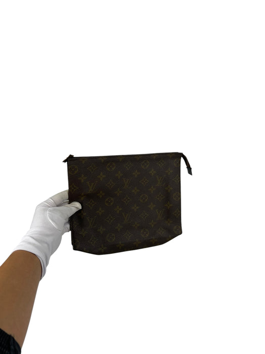 Louis Vuitton Vanity Case 26