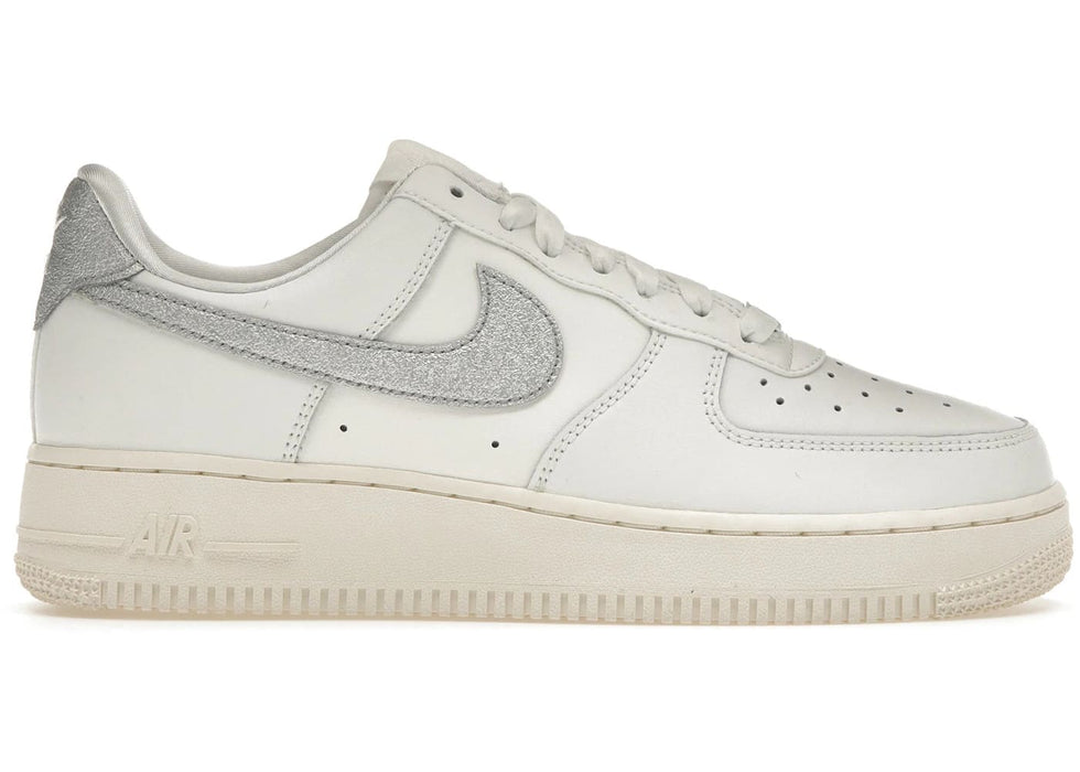 Nike Air Force 1 '07 Summit White Sail White Metallic Silver